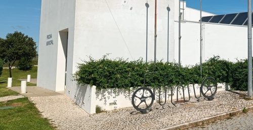 Intervenção em Piscinas Municipais Cobertas com Foco na Garantia da Saúde Pública