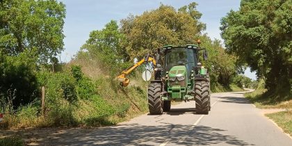 Limpeza de Bermas em Todas as Estradas Municipais