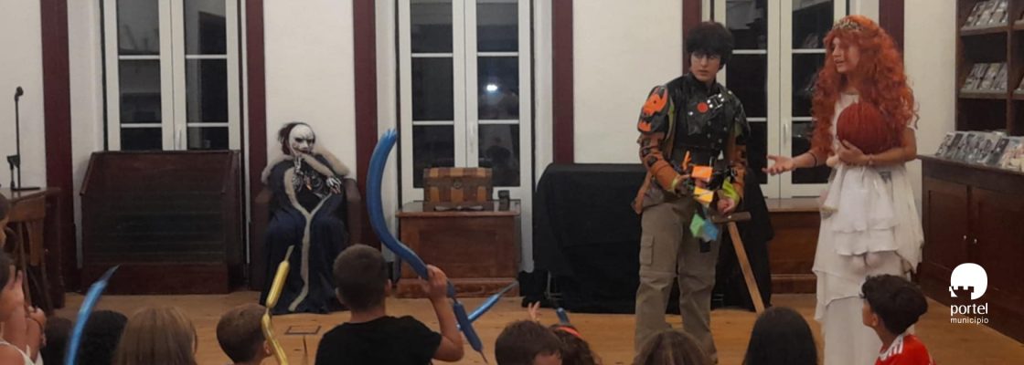 Atividade Lúdica com os Jovens Participantes no evento 