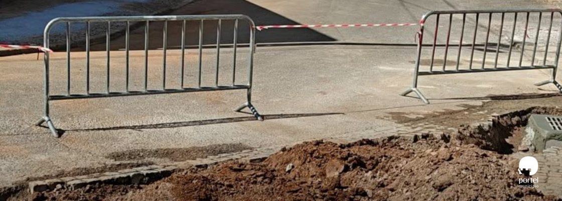 Obra para melhoraria do escoamento de águas pluviais na rua do Grupo Coral de Cantares Regionais...