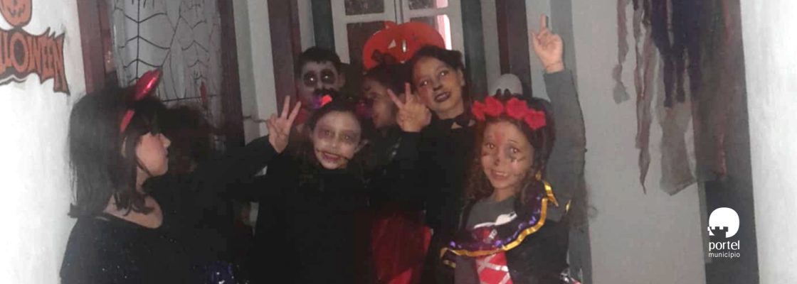 Serão de Halloween direcionada ao publico juvenil na Biblioteca Municipal de Portel