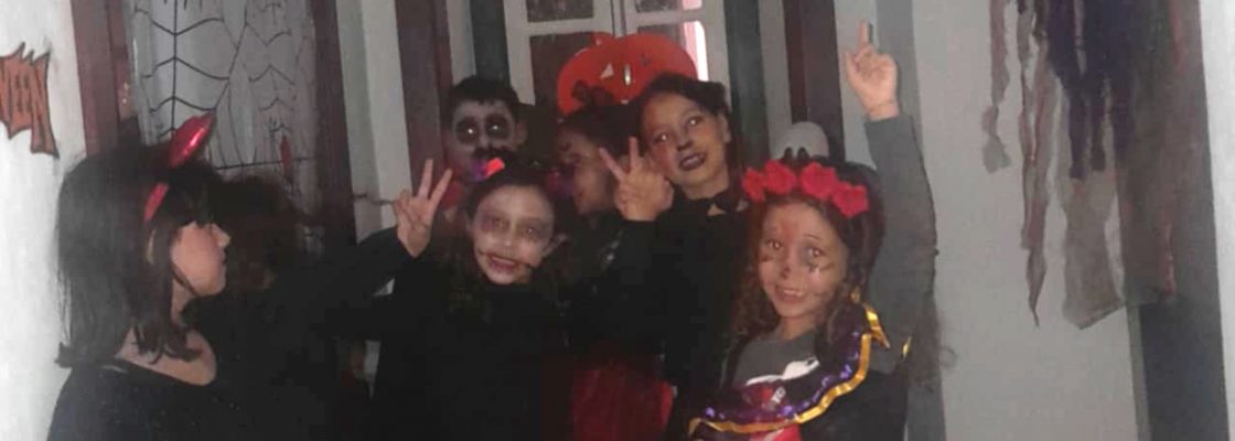 Serão de Halloween direcionada ao publico juvenil na Biblioteca Municipal de Portel