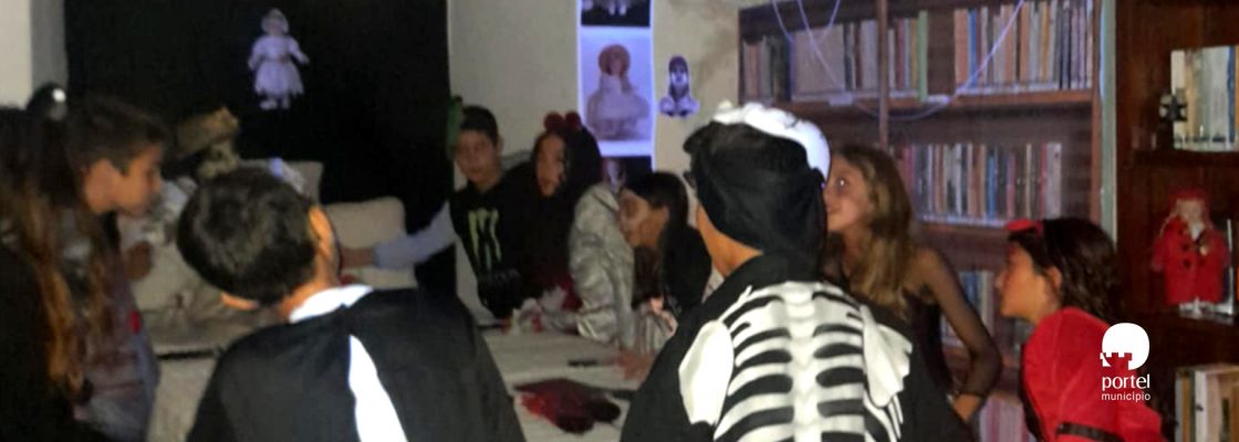 Serão de Halloween direcionada ao publico juvenil na Biblioteca Municipal de Portel